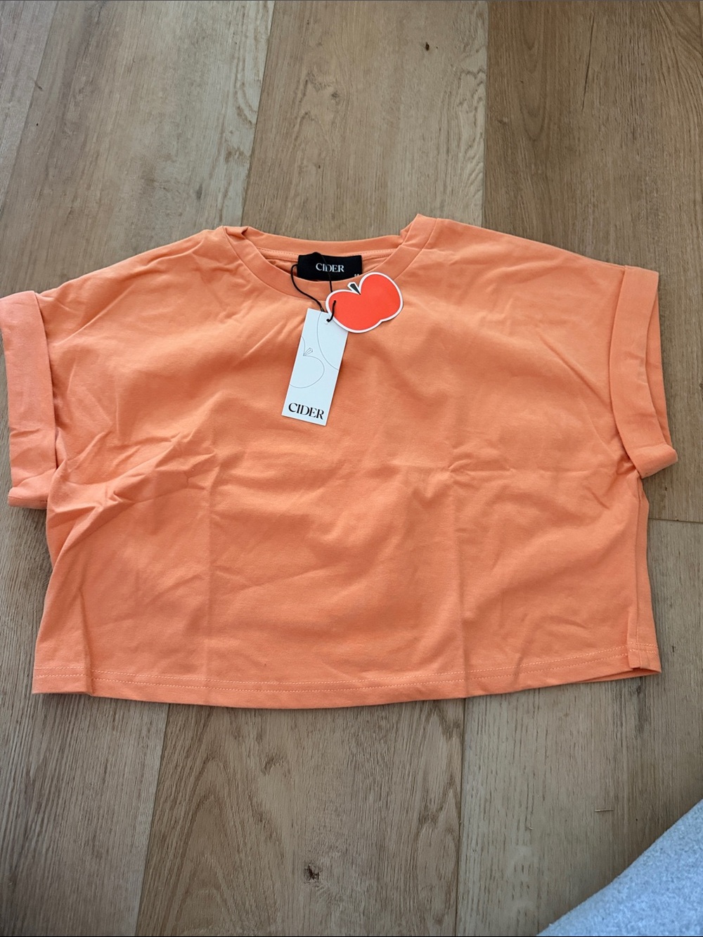 Cider Peach Boxy Crop Tee NWT Short Sleeve Minimalist Summer Top Womens Medium